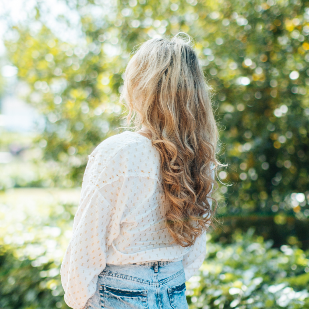 De Must-have Producten voor Stralend Haar deze Zomer